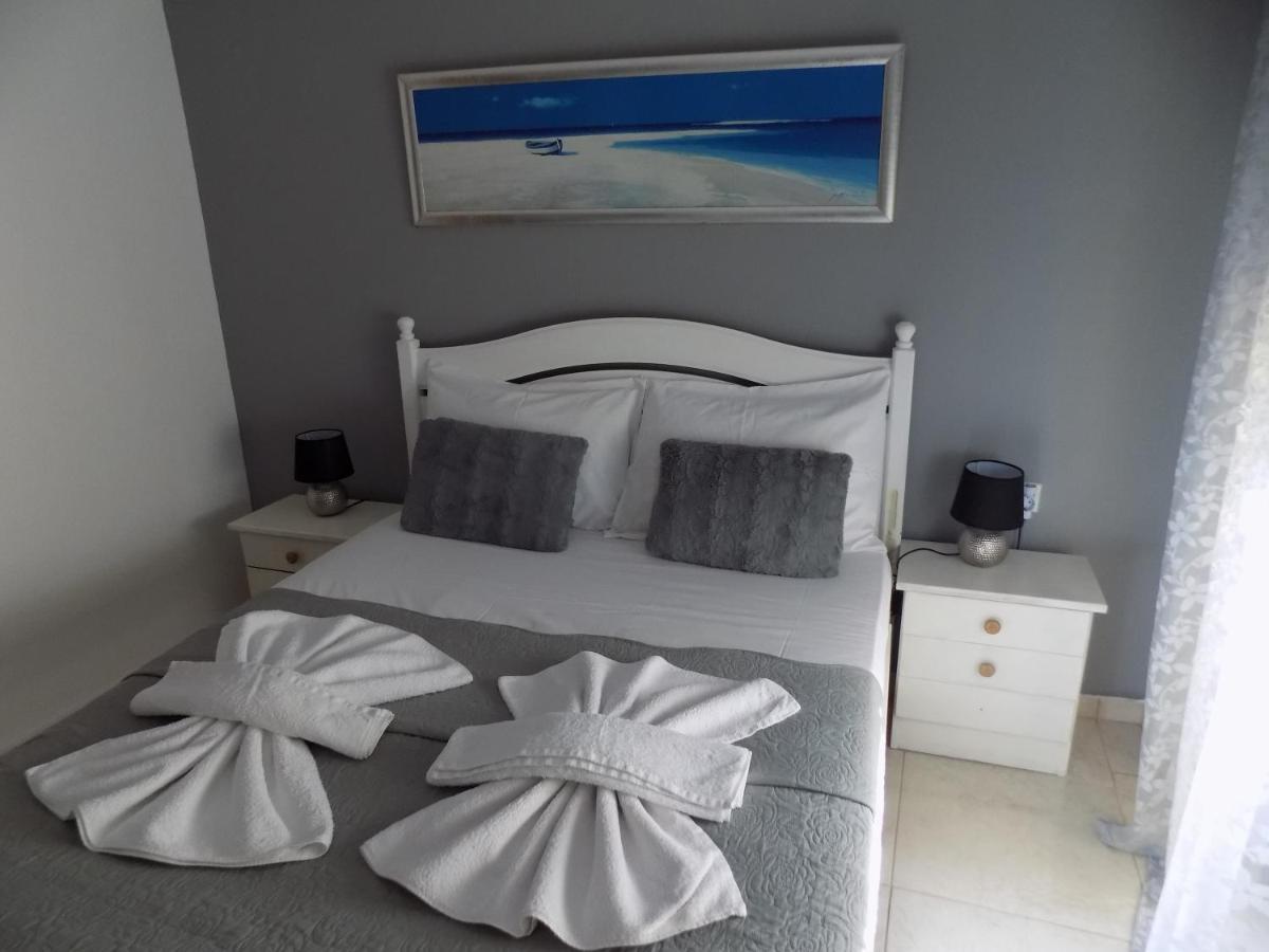 Elzaf2 Apartment อาฟิโตส ภายนอก รูปภาพ