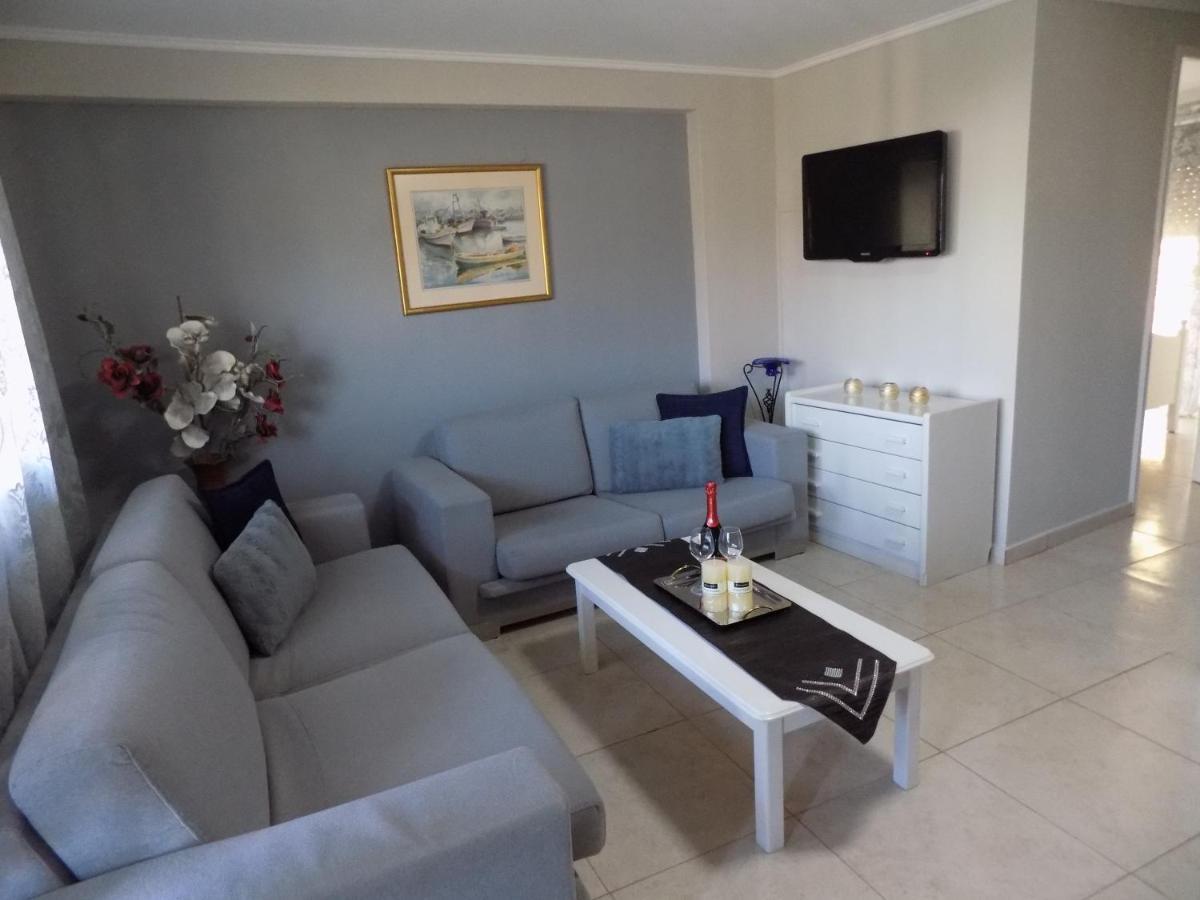 Elzaf2 Apartment อาฟิโตส ภายนอก รูปภาพ